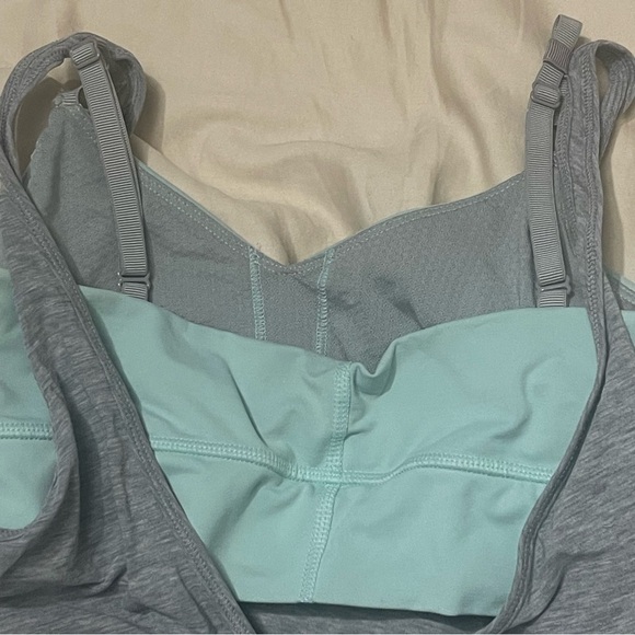 Lululemon Twist & Turn Tank Size 2 - Picture 8 of 10